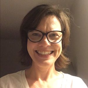 Meet your Posher, Deborah